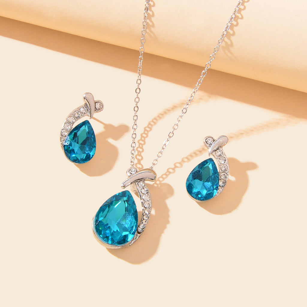 Luxurious Drop Necklace and Earrings