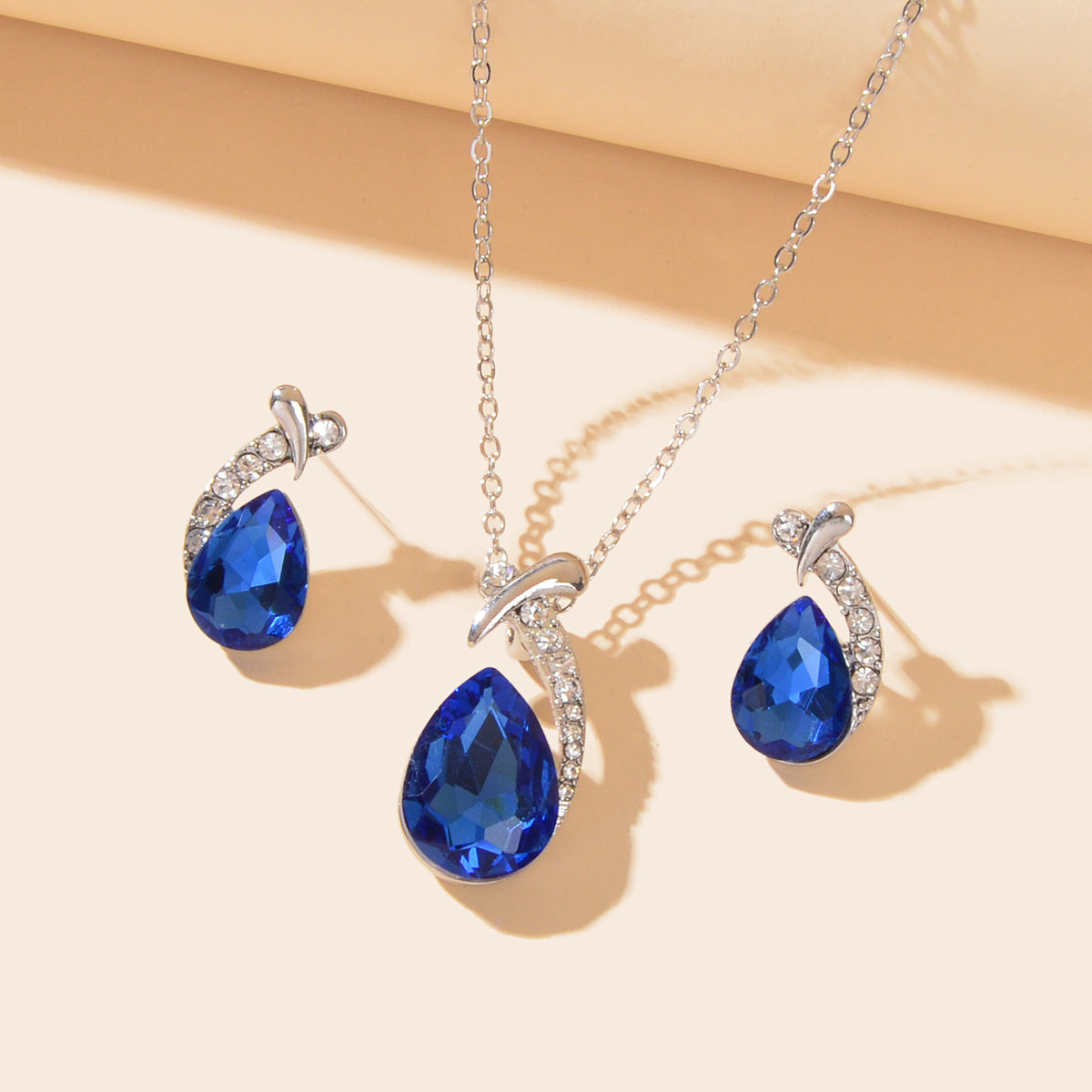 Luxurious Drop Necklace and Earrings