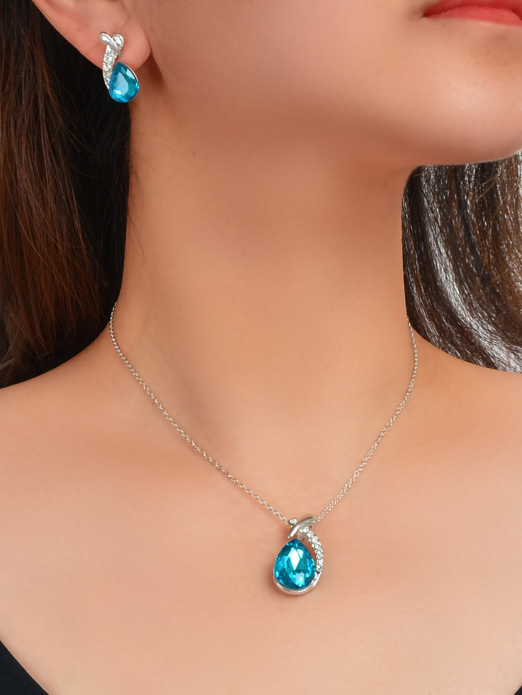 Luxurious Drop Necklace and Earrings