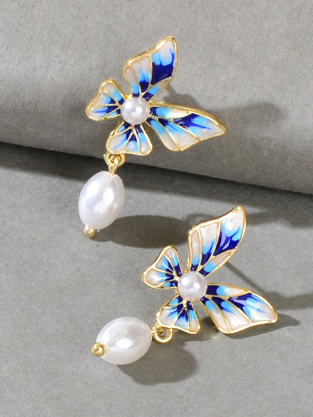 Trendy Dangle Pearl Butterfly Earrings